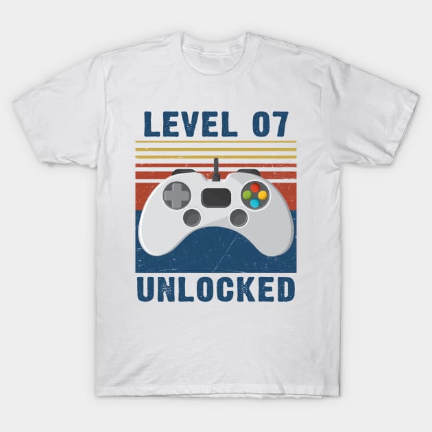 Level 07 unlocked funny gamer 7th birthday T-Shirt by Sauconmua Conlaigi99